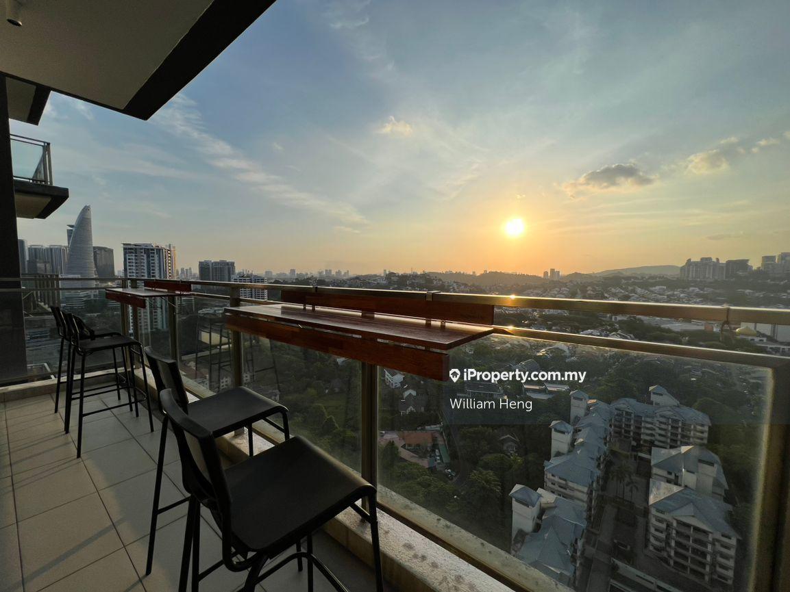 Newly Refurbished ID furnished Unit - Move In Ready 