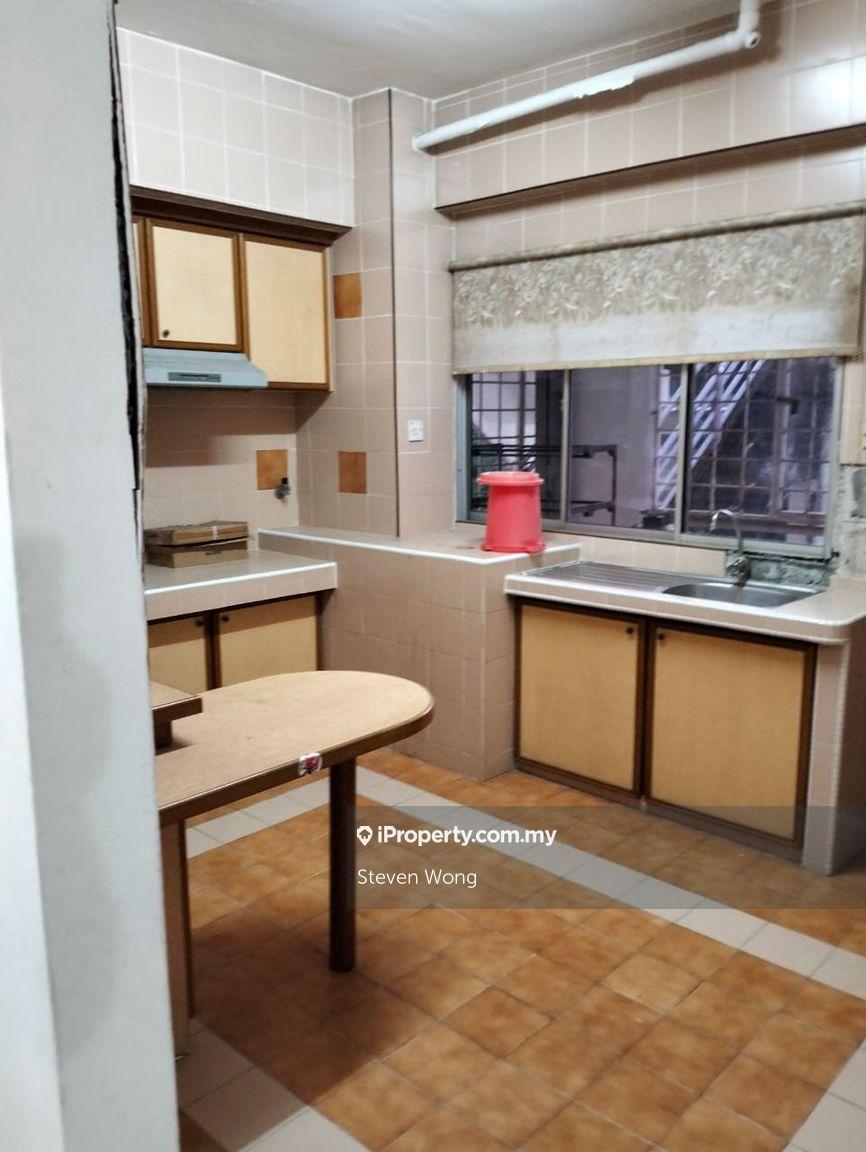 Kestana condo(Cheaper than Lelong)