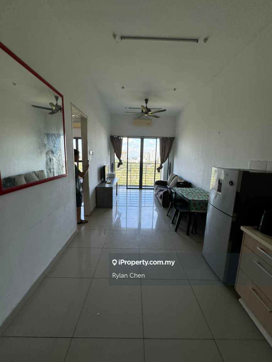 Dpulze Cyberjaya 1r1b1cp on top of Mall, CBD Perdana, Mrt Bus, Klia