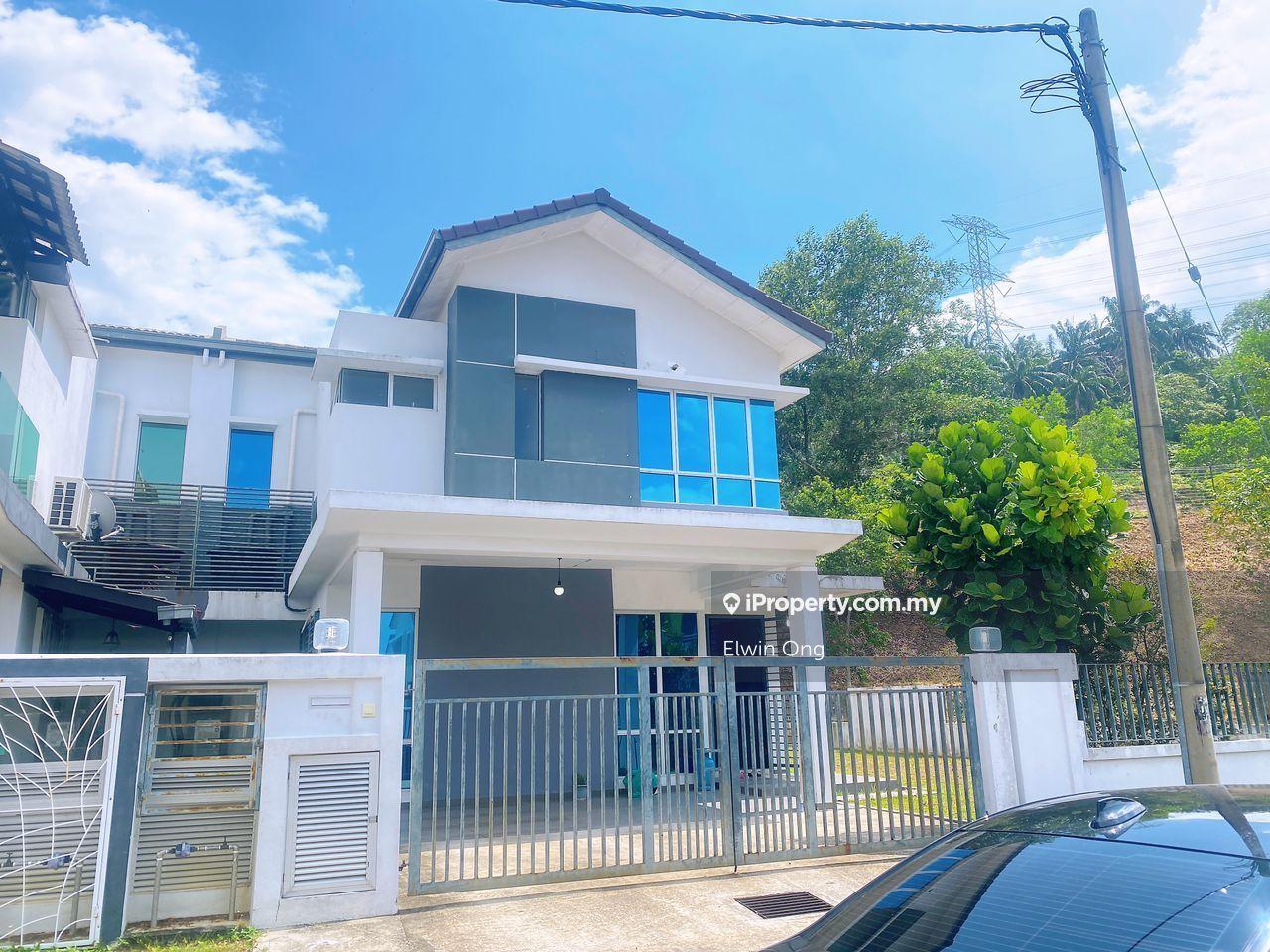 Semi-D Bayu Suria Alam Suria Bandar Puncak Alam (End Lot)