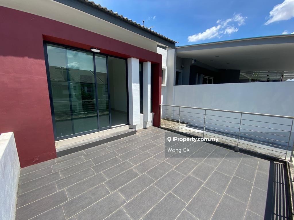 Taman Satu Krubong One Krubong Sutera Emas Selendang Double Storey