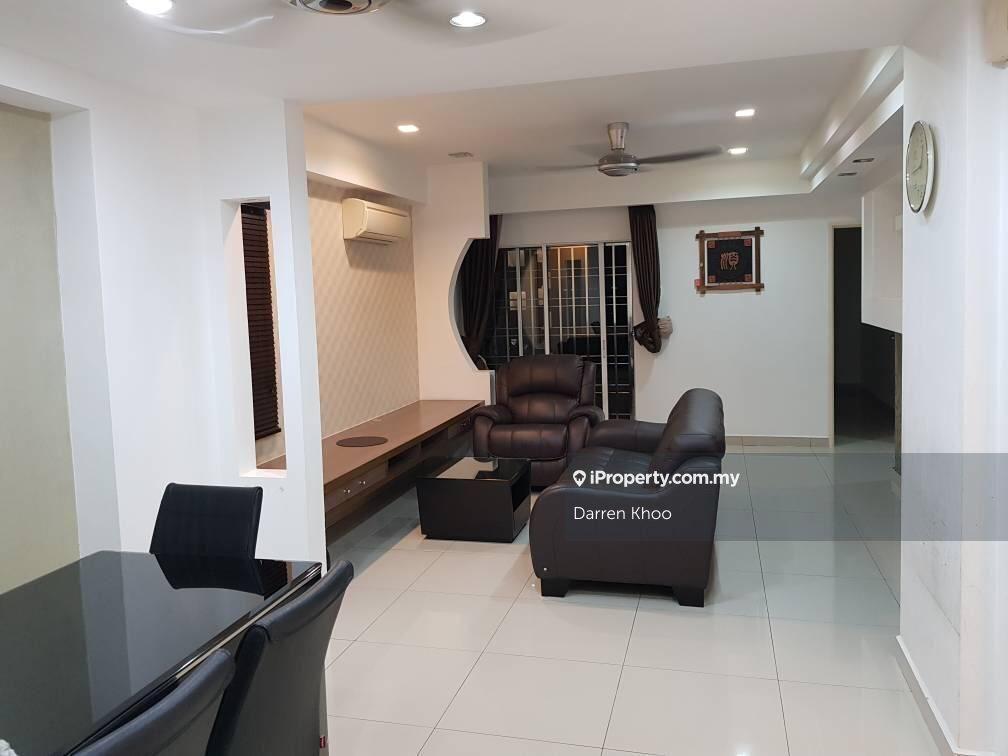 Well maintained unit - walking distance to MRT