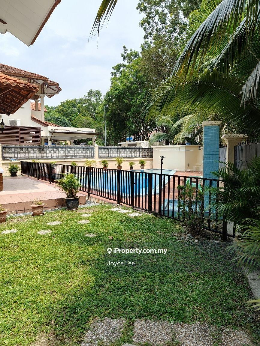 2 -Storey Corner Lot Bungalow with pool