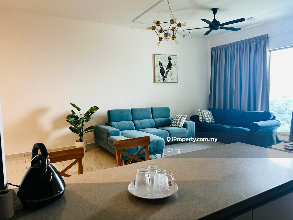 This unit comes with a breathtaking view and free wifi included