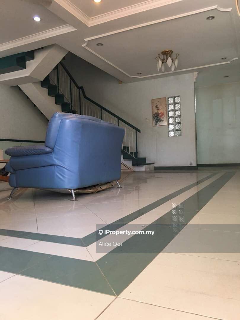 Pulau Tikus 2 Storeys Terrace House For Sale