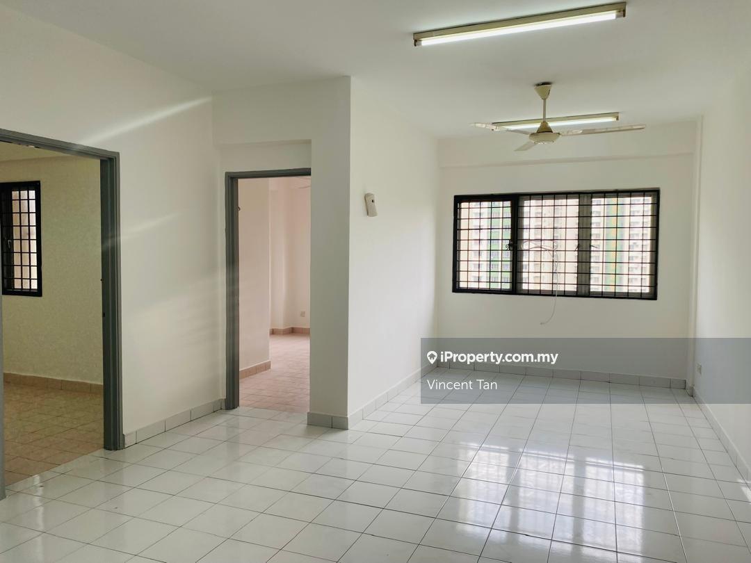 Newly painted aircond kemasukan segera near Kuchai Lama Mid Valley