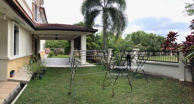 Semi-D house for Sale