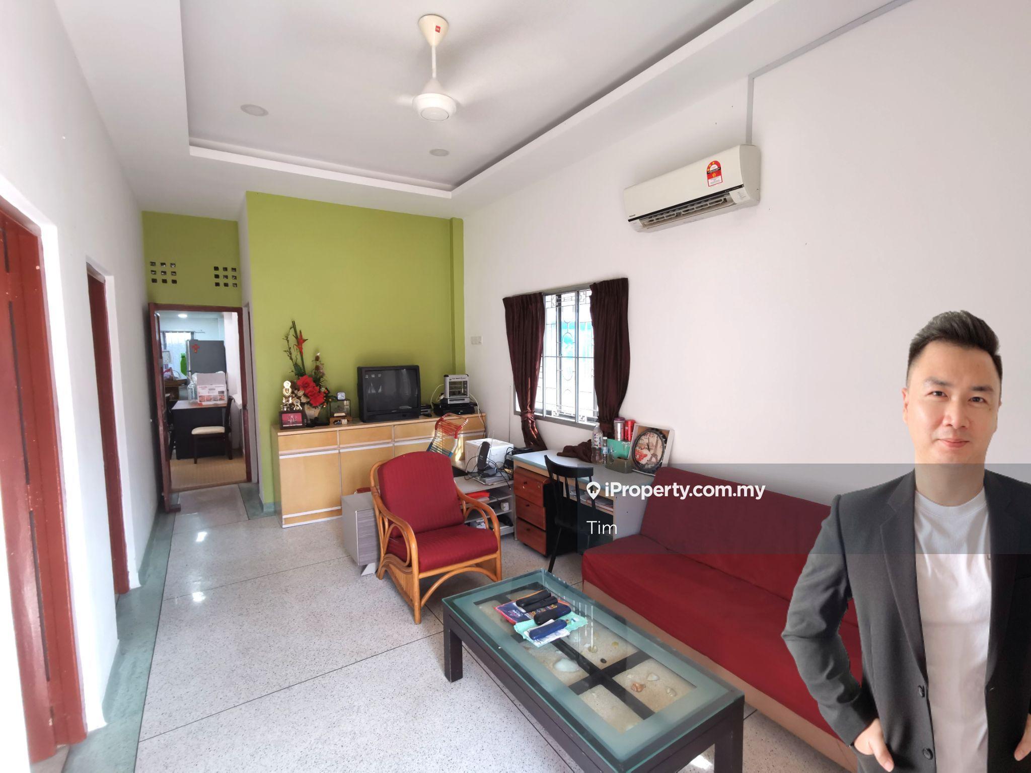 Freehold Corner Lot Near Heritage Area. Welcome to View & Discuss