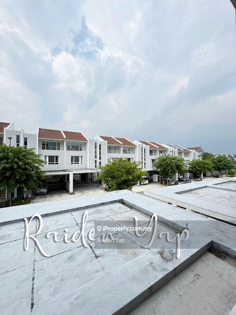 3 Storey Terrace Camelia Tamansari, Cozy and Spacious House,Lifestyle