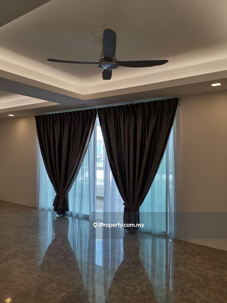 Fully renovated Penthouse parkhome condominium for sale