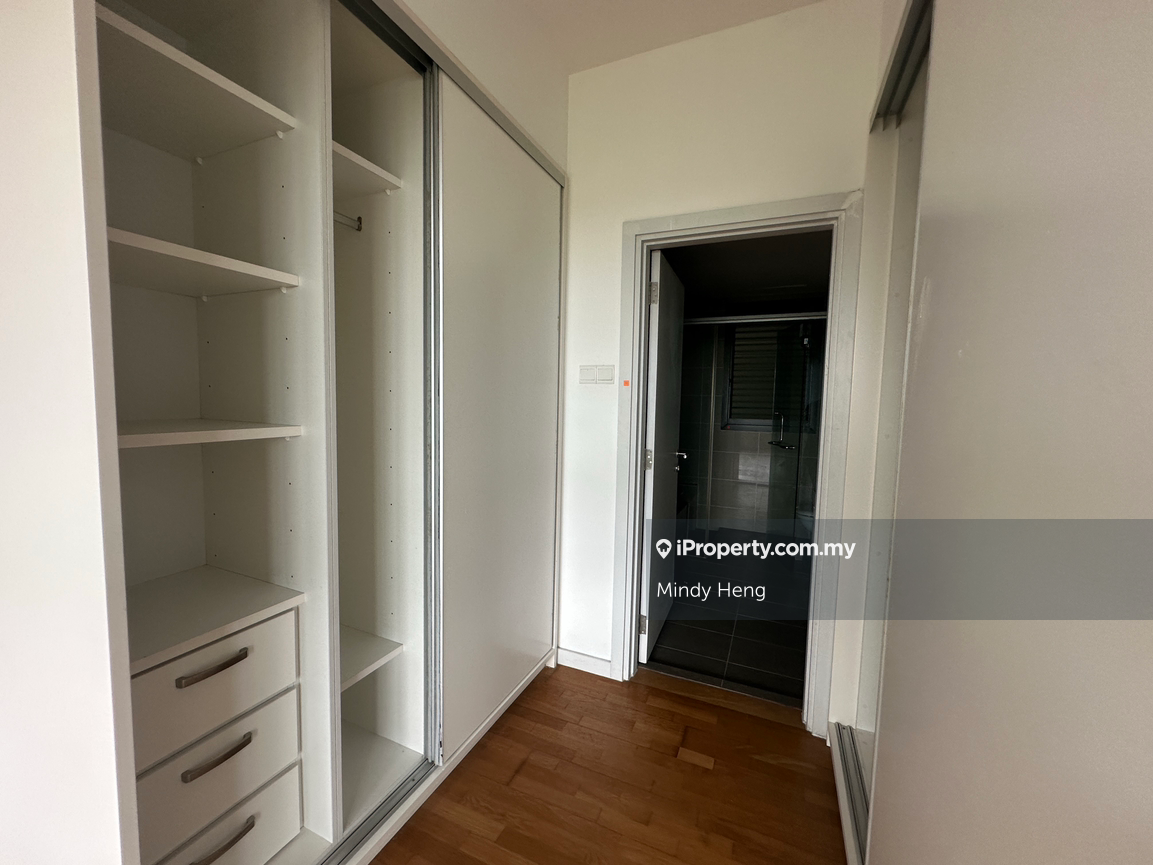 Iskandar residences @unit urgent for sale