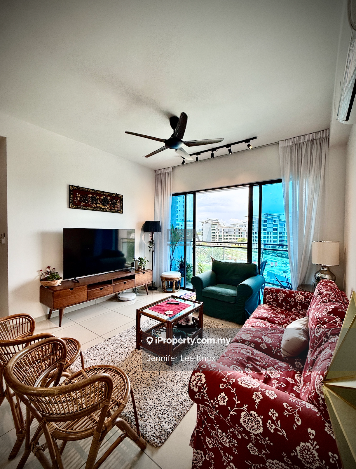 Waterside Residence @ The Light Waterfront.