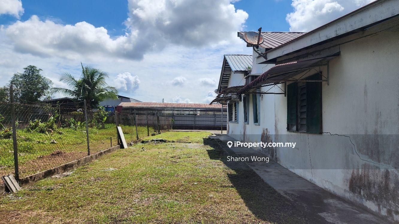 For Sale Single Storey Corner Terrace House Kuching