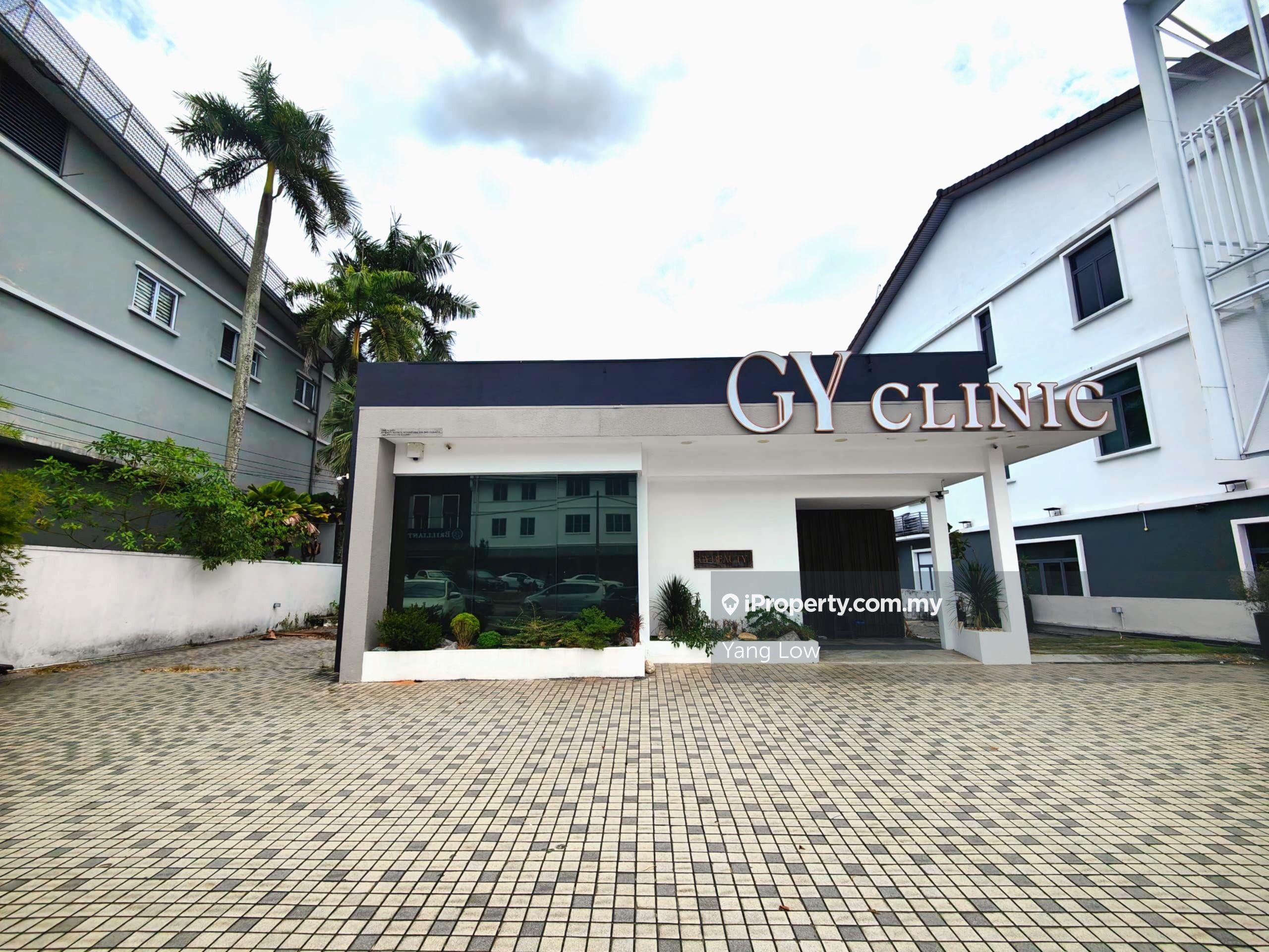 Prime Location Exlusive Commercial Bungalow for Rent