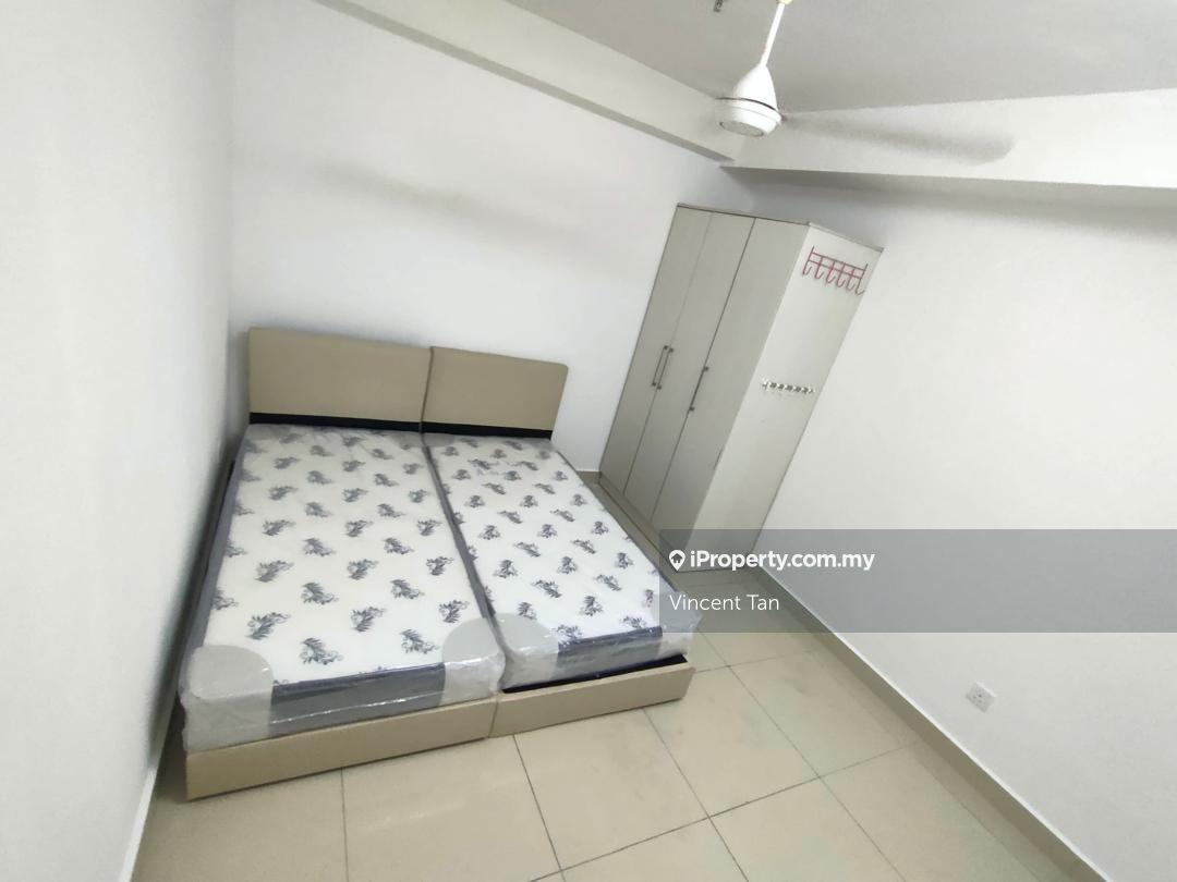Ladies Unit Middle Room For Rent @ Suria Jelutong, Bukit Jelutong