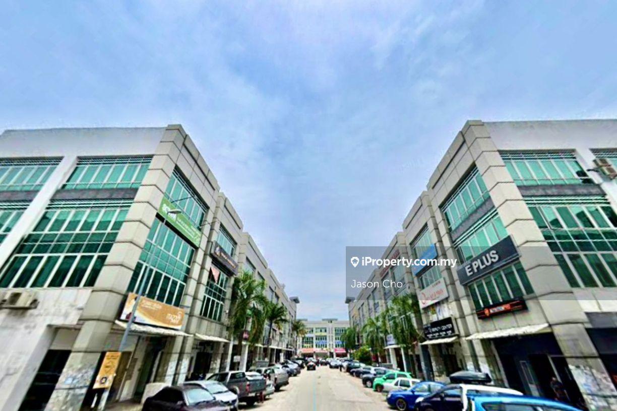 Exclusive Endlot 4 Storey Shoplot at Bandar Puteri Puchong
