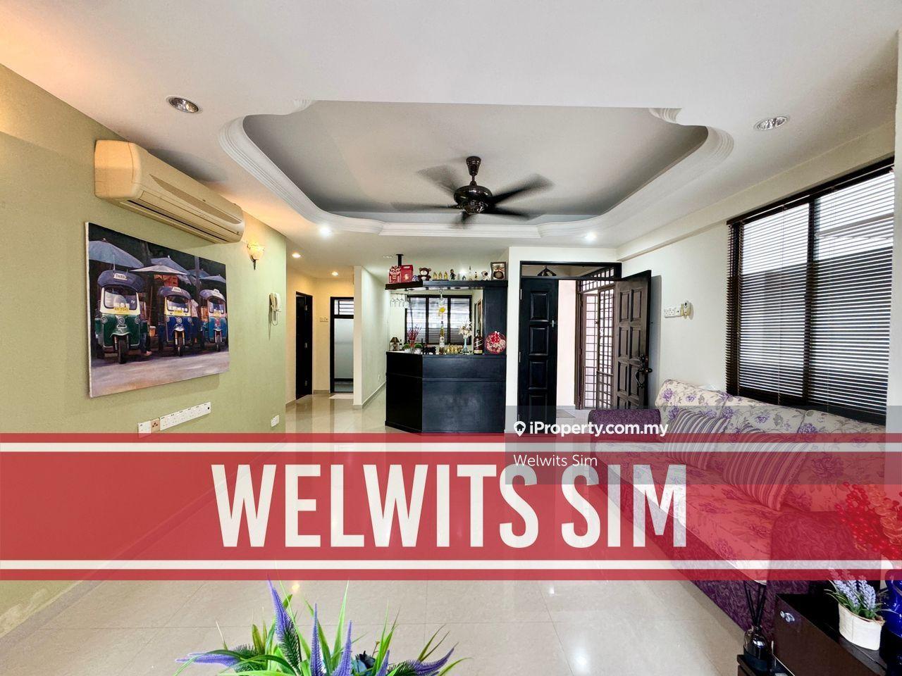 Cozy Living Area l Well Maintain Renovation l Corner Unit l Seaview