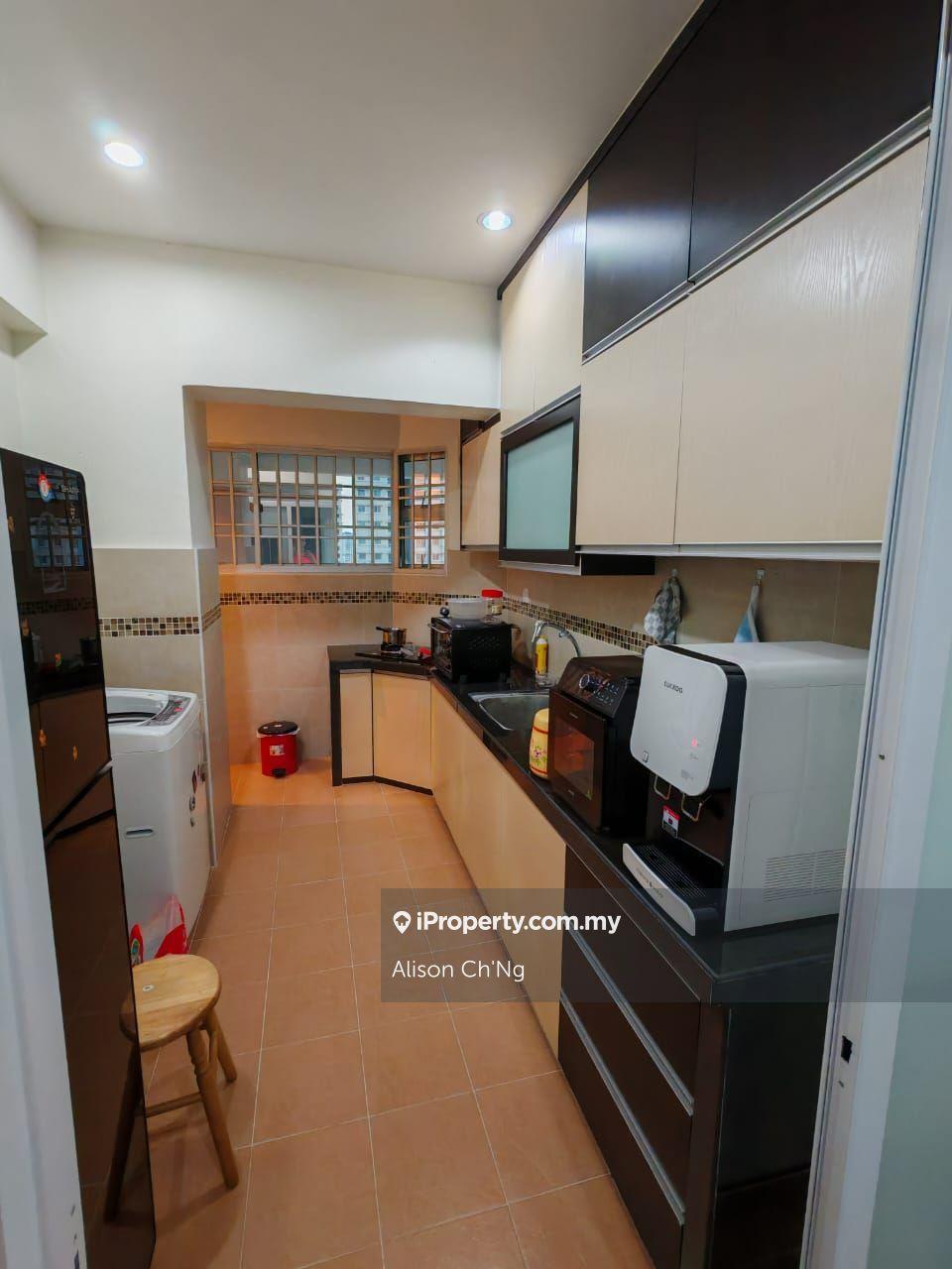 Centre location and near to all amenities