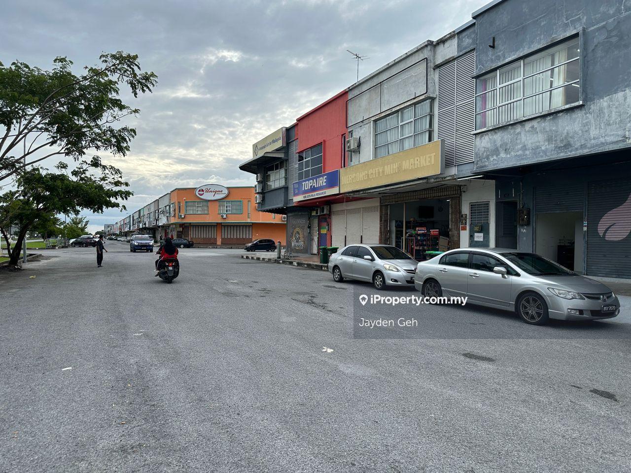 Facing Road, 2 storey Shoplot, Mergong Near to Lotus