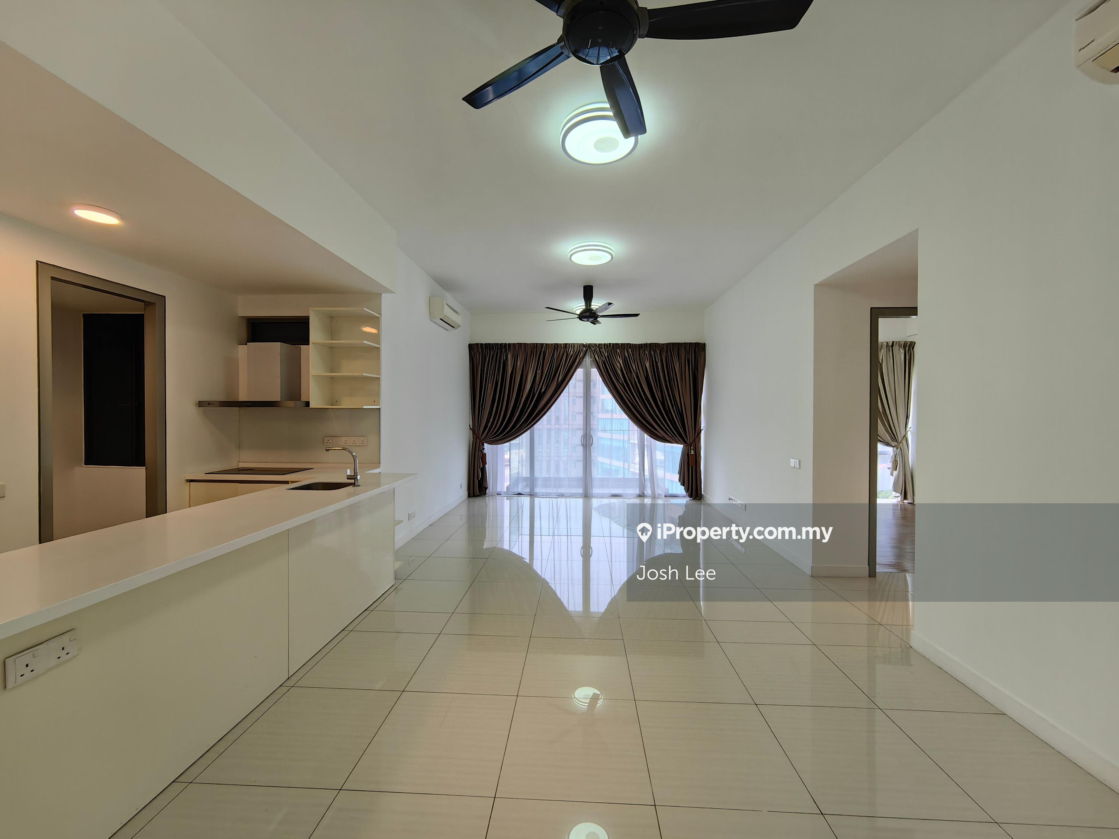 Reflection Residence Corner Unit Mid Floor