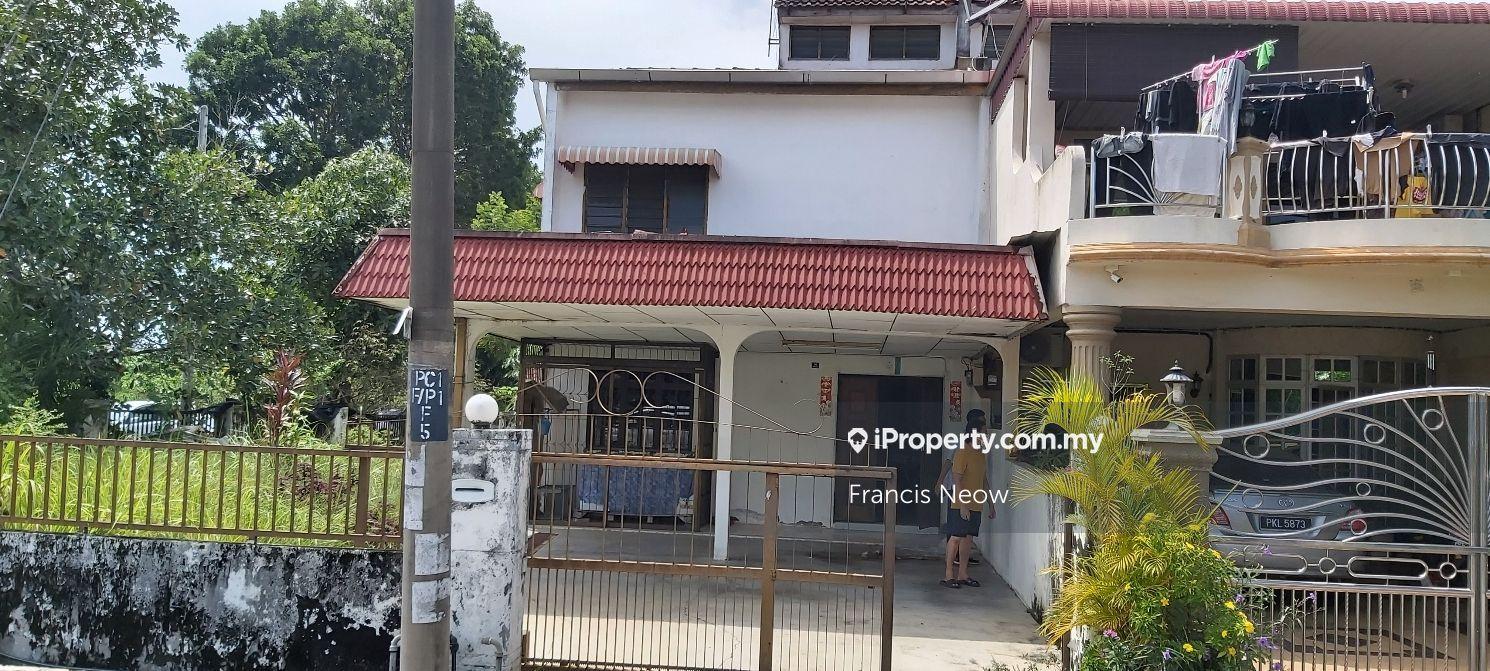 Terrace house for Sale