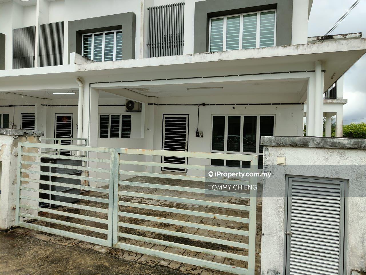 Corner Lot 40x70 Terrace House