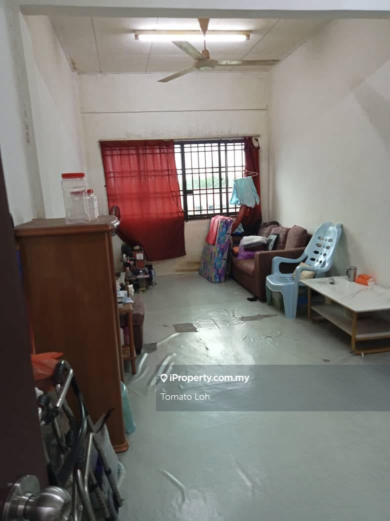 Taman Gaya @ Ulu Tiram Medium Cost Flat