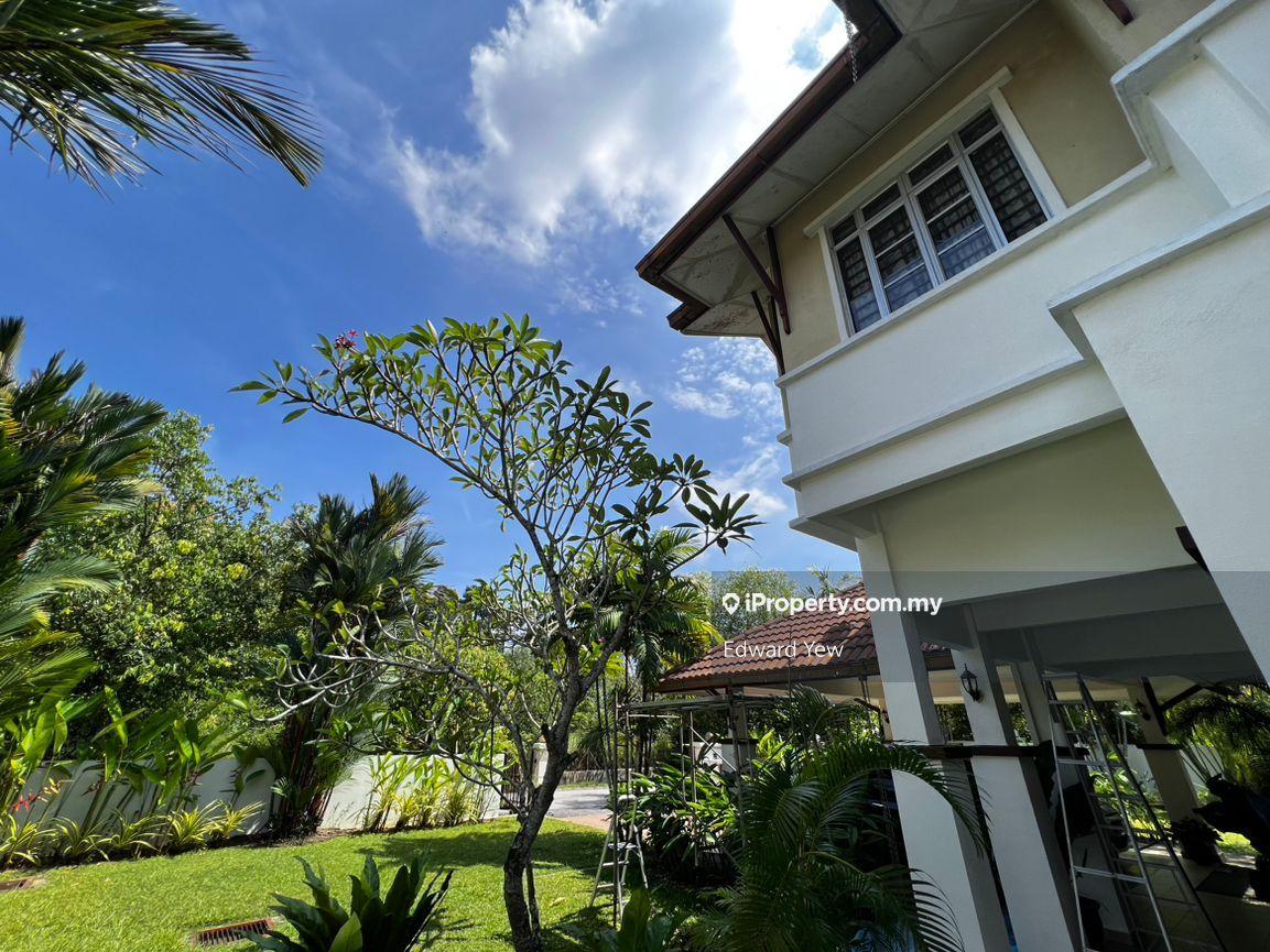 Beautiful Bungalow for sale