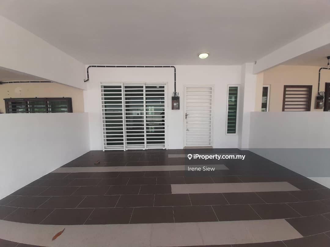 Newly Paint Dextora Hijayu 3 Sendayan Double Storey Super Link