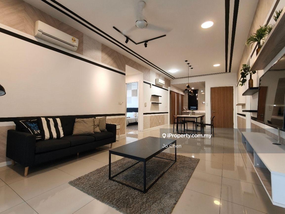 Private Lift Lobby Condo