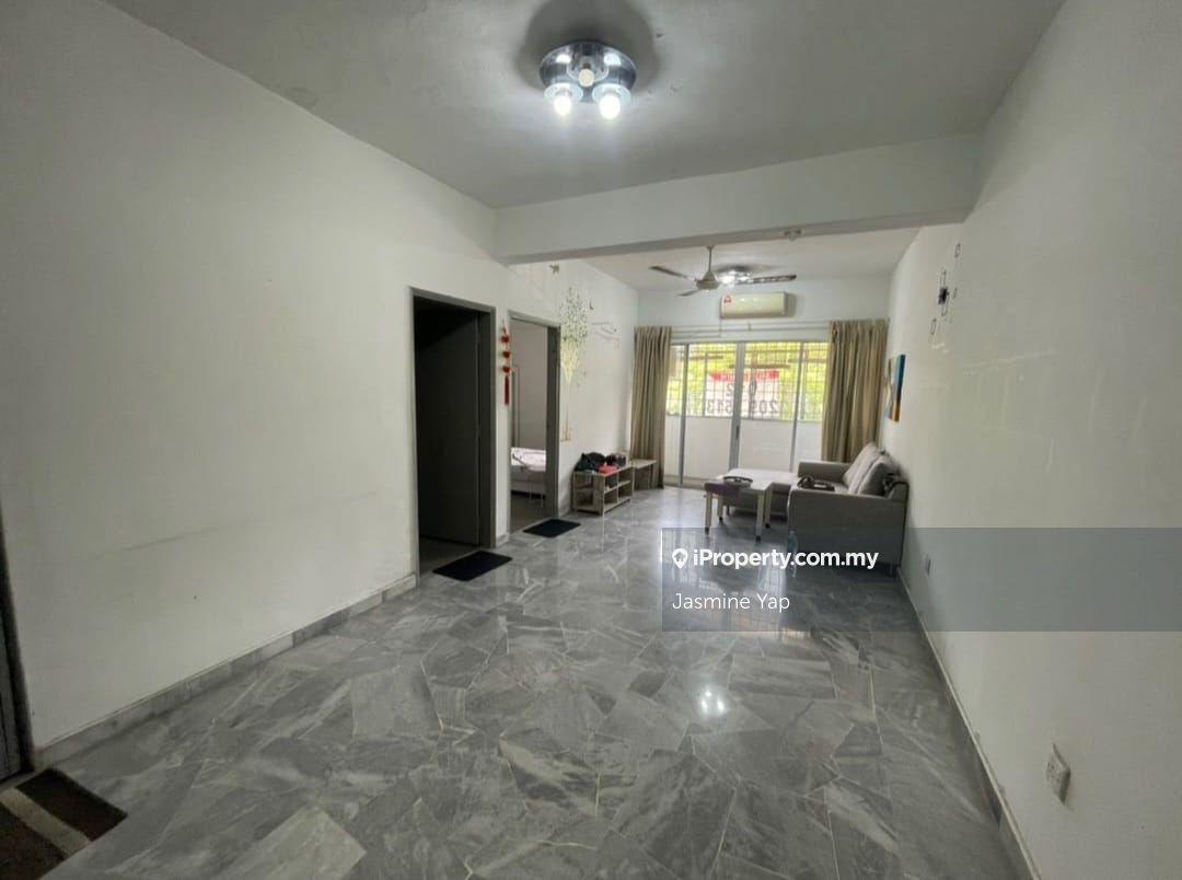 Lembah Maju Apartment next to Pandan nearby LRT Pandan 