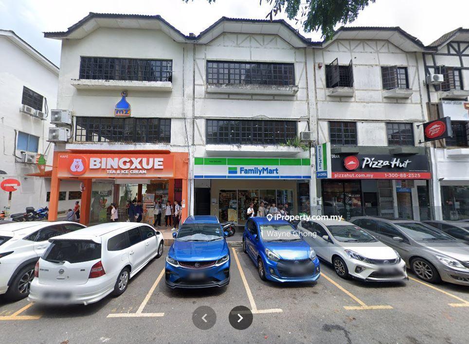 Commercial Shop Specialist 
