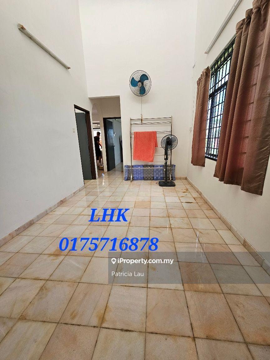 Single storey semi d corner unit at Jalan Tanjung Bendahara Alor Setar