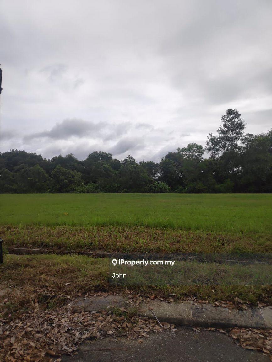 Land for Bungalow lot at Bukit Merah Lake town , Ipoh