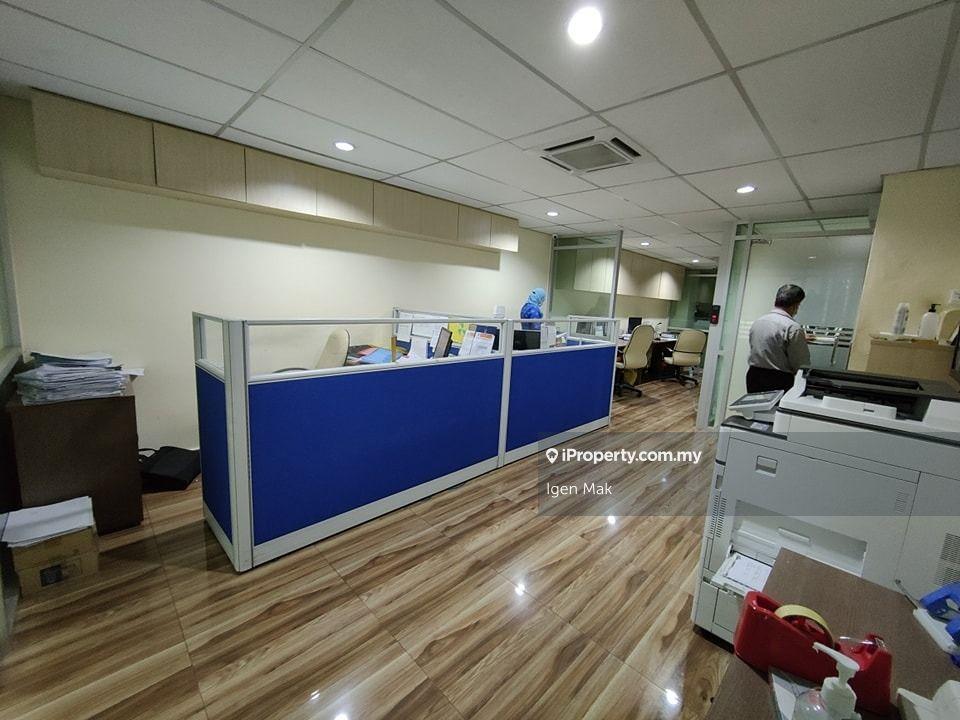 4 Stories Freehold Shop, Taman Alam Jaya For Sale