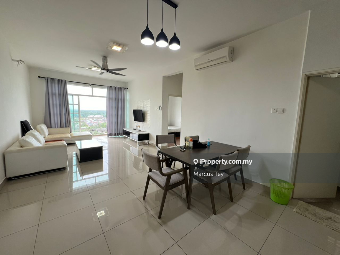 3 bedrooms Full Furnished/ Near shop/ bus stop/ bank/ sg/ ppt