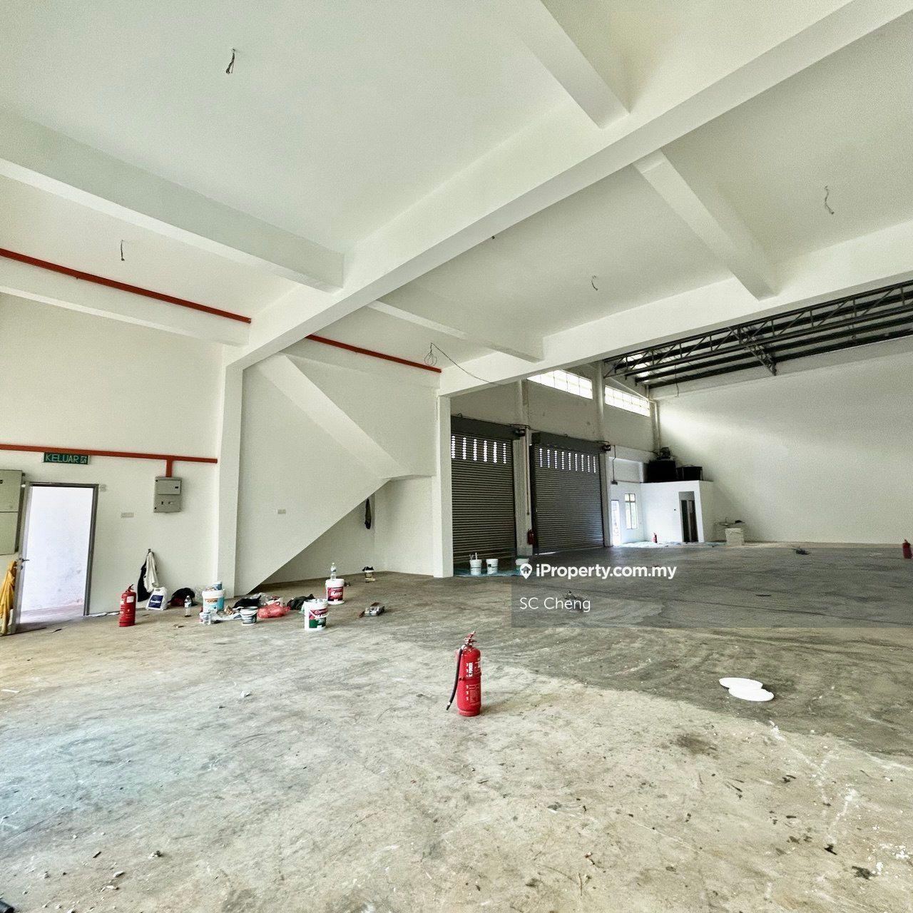 1.5 Storey Cluster House @ Taman Scientex Jays