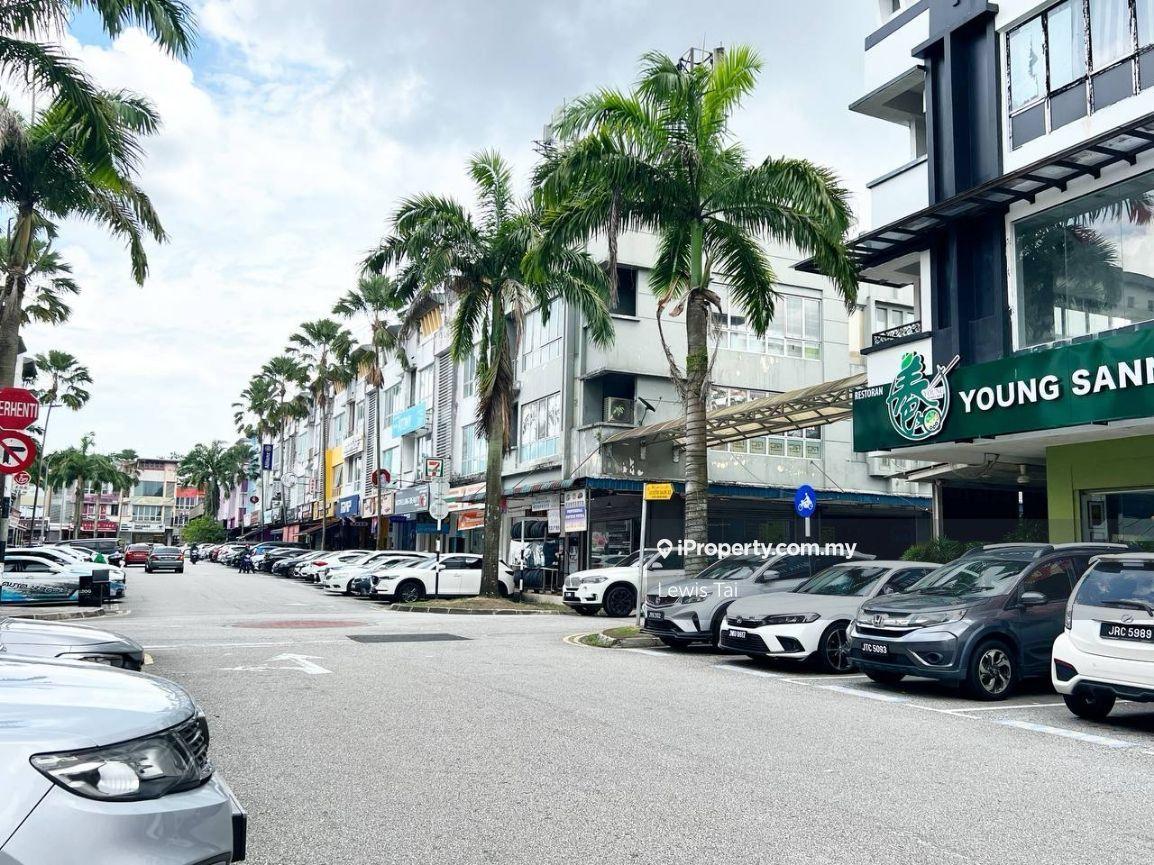 Jalan sutera tanjung 8