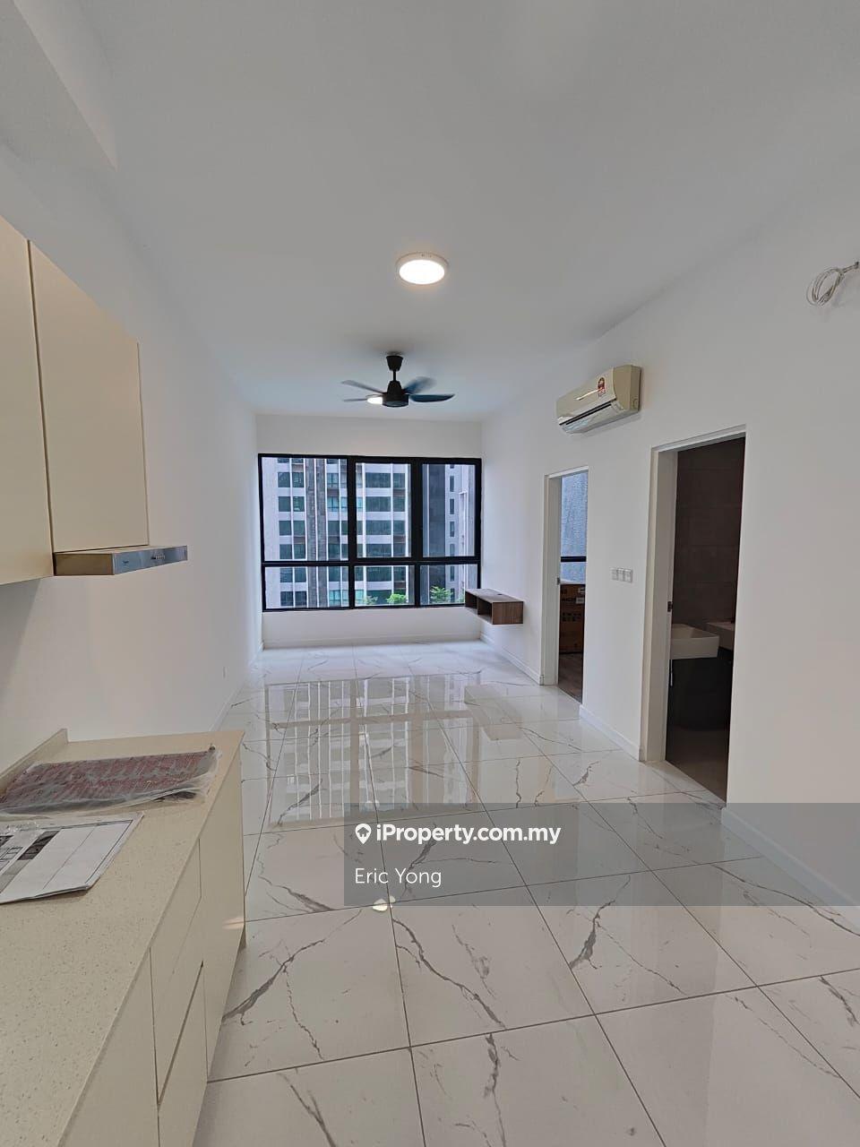 Freehold property, 1 Room 1 Study Room 1 Parking Lot