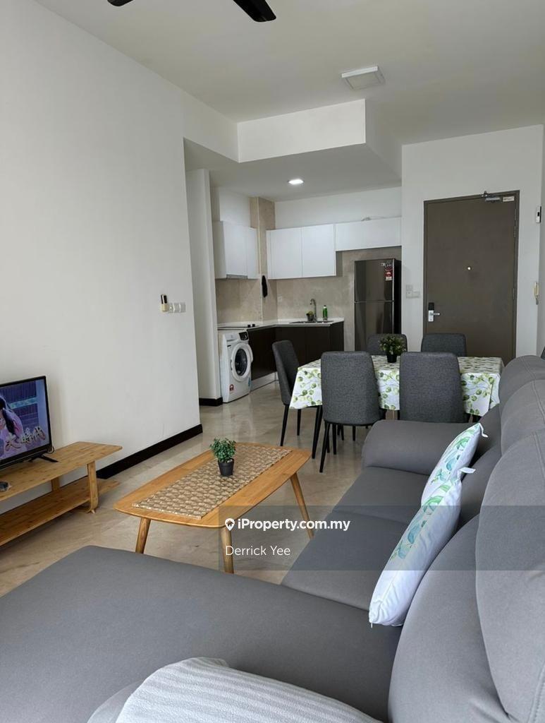 Silverscape Residence 2 rooms unit fully furnish for sale