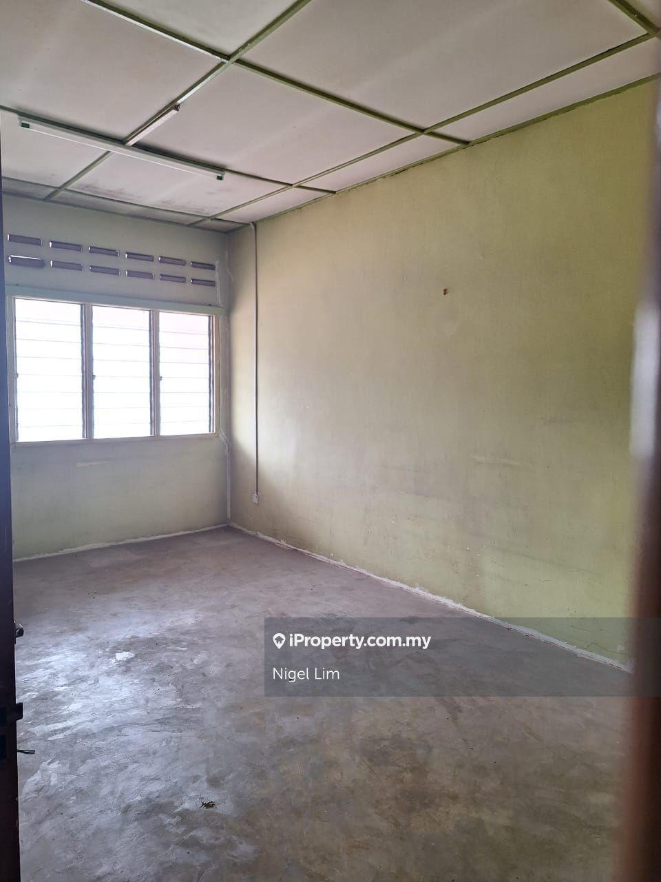2 Sty Link House For Sale