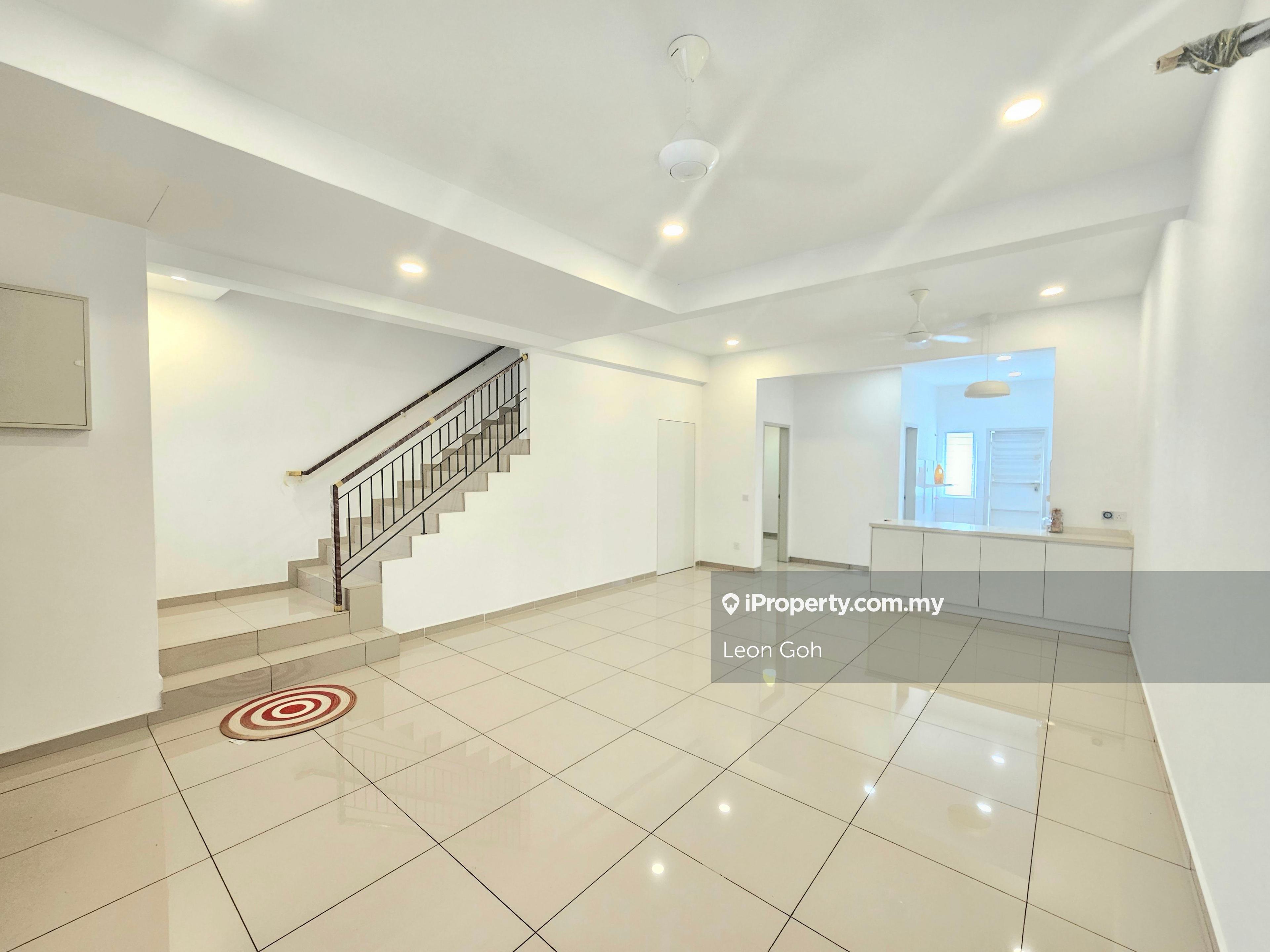 Link House For Sale at Bandar Rimbayu