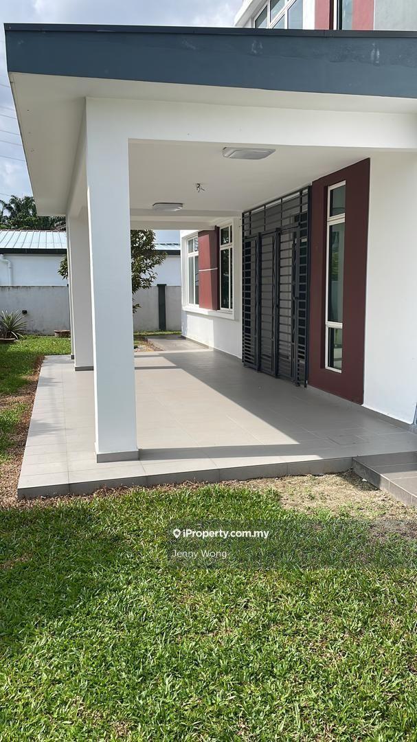 1.5 Storey Bungalow for sale