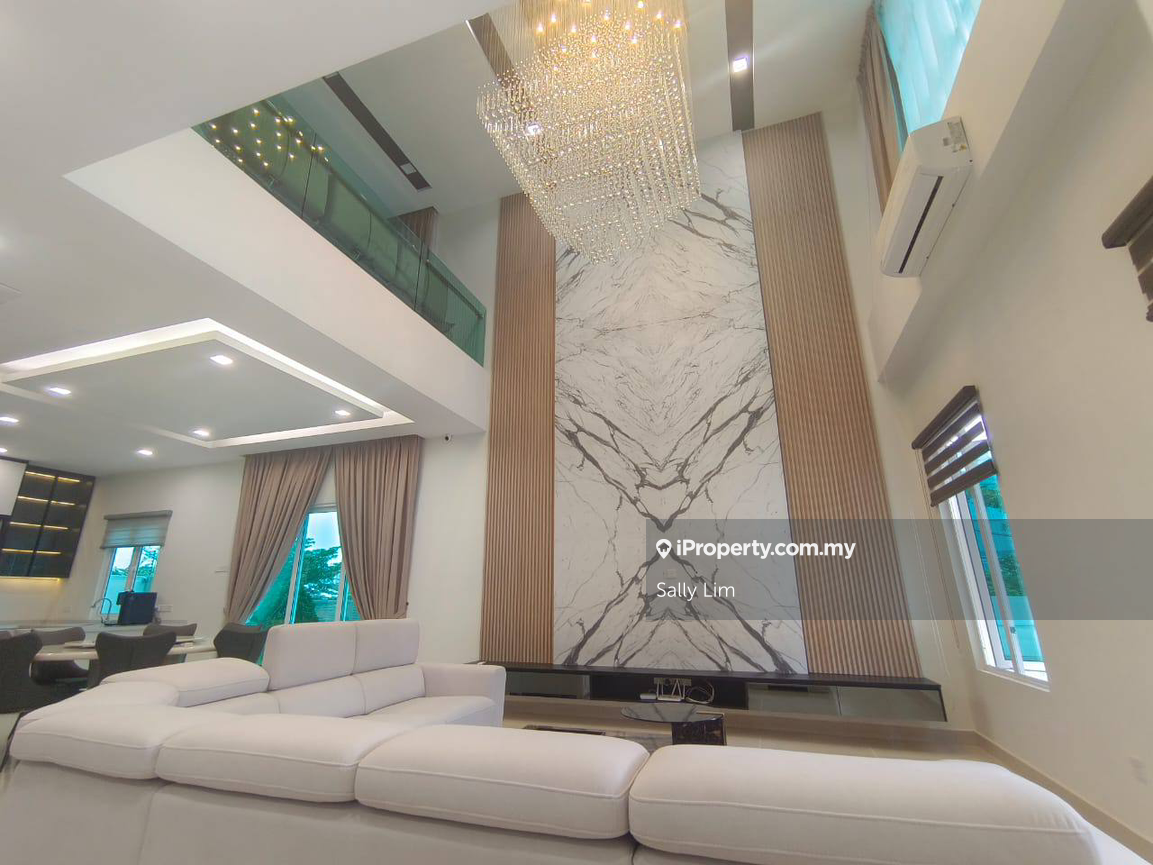 3.5 Storey Semi -D Sri Petaling 