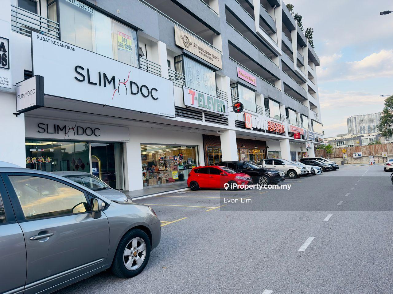 C180 behind aeon cheras selatan