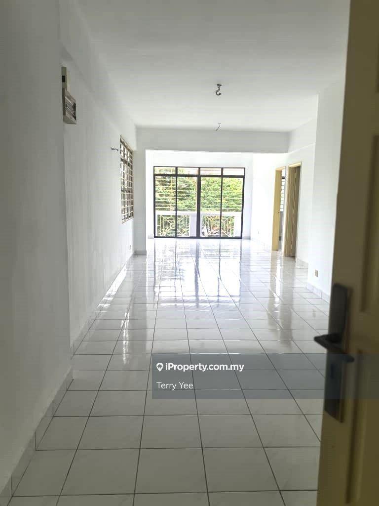 Mutiara Serdang (Turf View) Seri Kembangan 