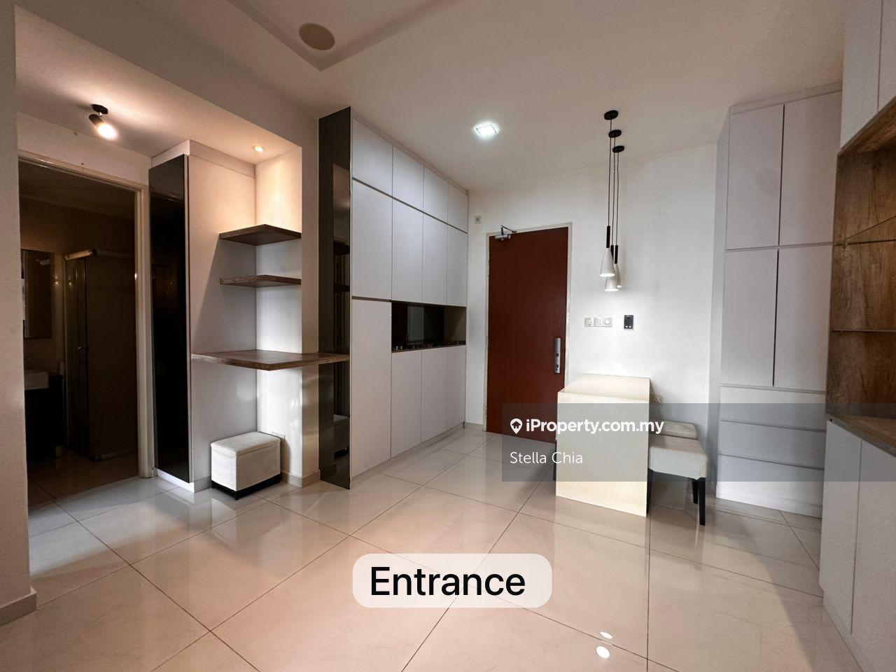 2 Bed 2 Bath, Fully Furnished, Tasteful Renovation & Interior Design
