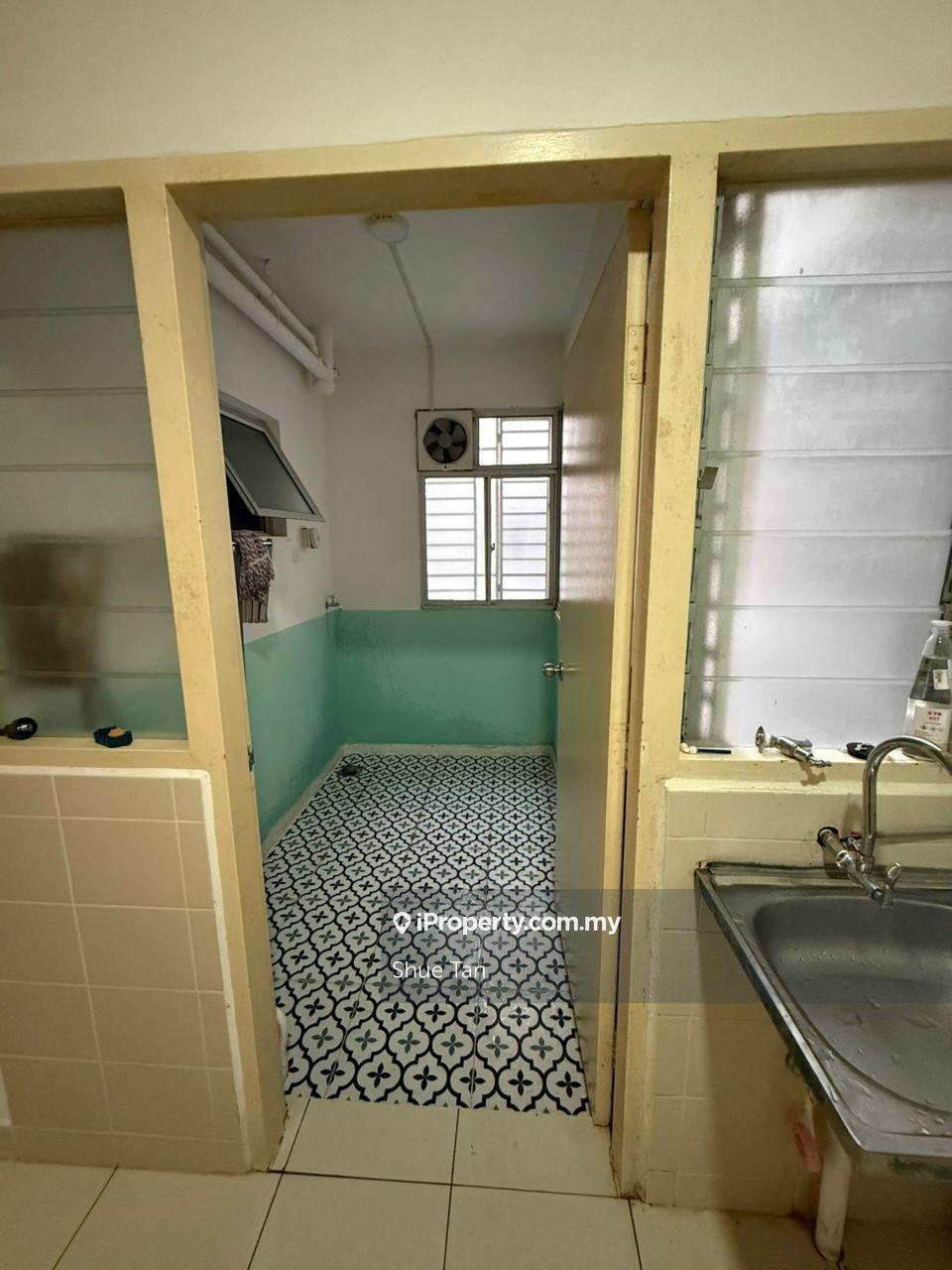 De bayu Apartment Basic unit for rent