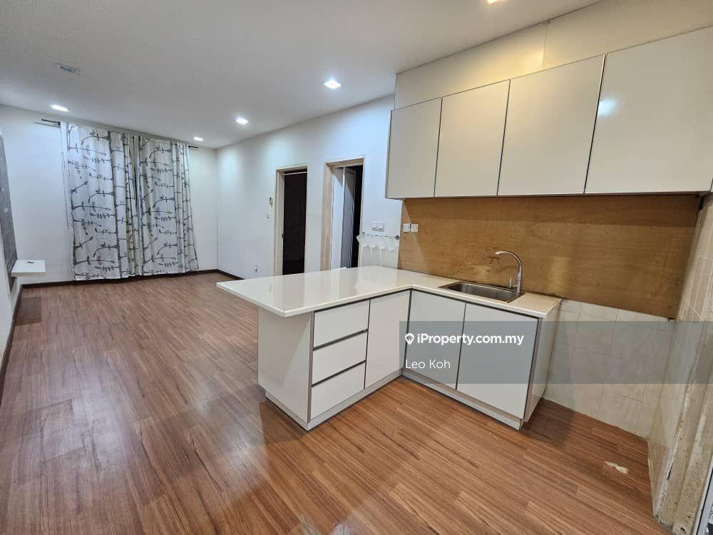 Fully Renovated, Move In Condition, High Roi, 1 Car Park