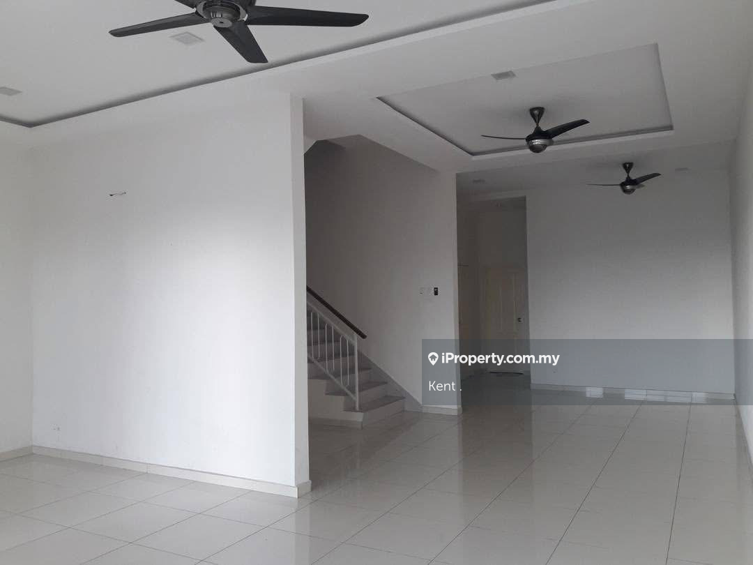Peaceful gated home in Botani Bougainvillea for rent